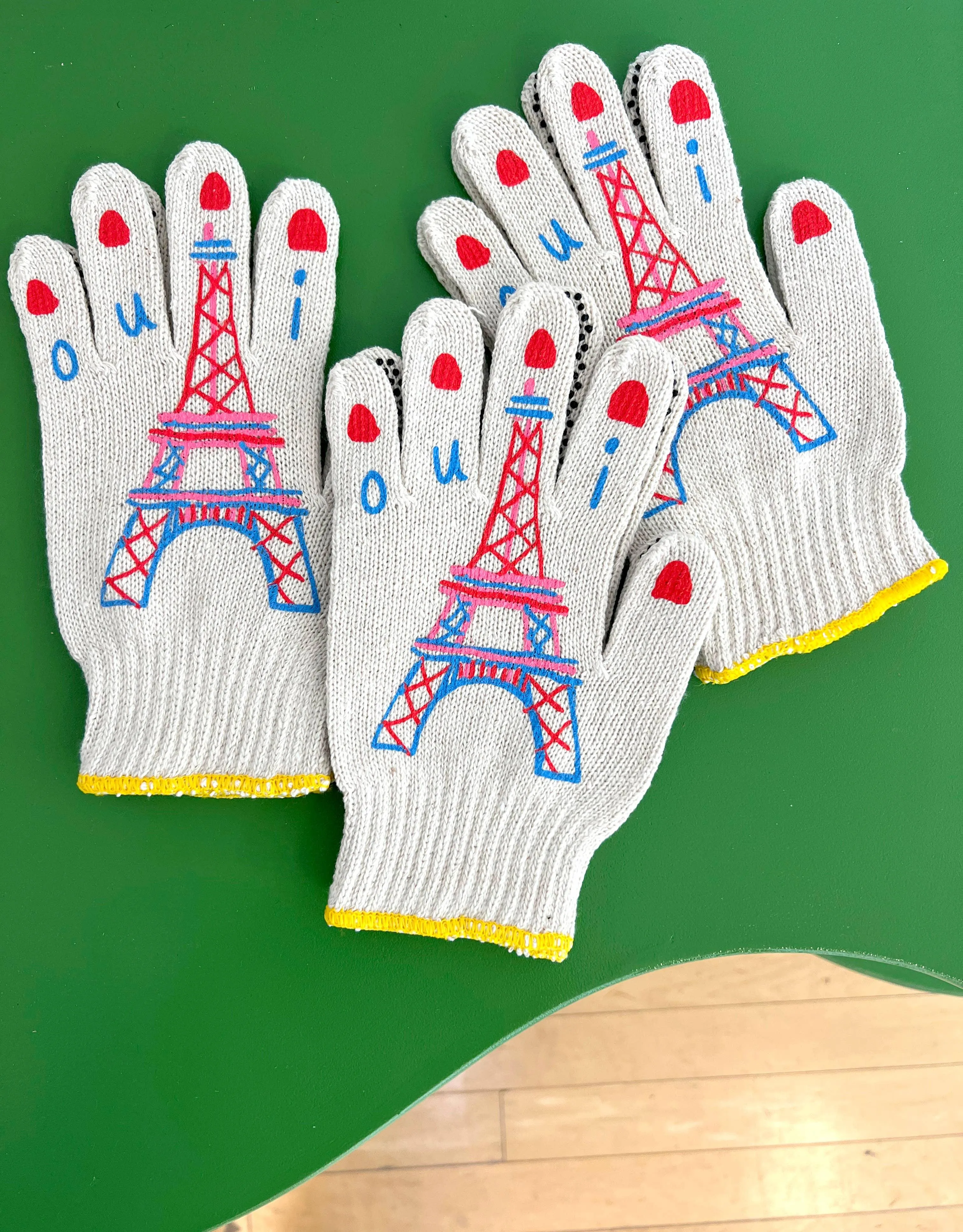 Parisienne Eiffel Tower Gardening Gloves