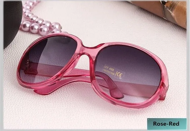 Trendy Classic Oval Shape Plastic Frame Sunglasses For Women