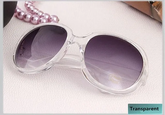 Trendy Classic Oval Shape Plastic Frame Sunglasses For Women